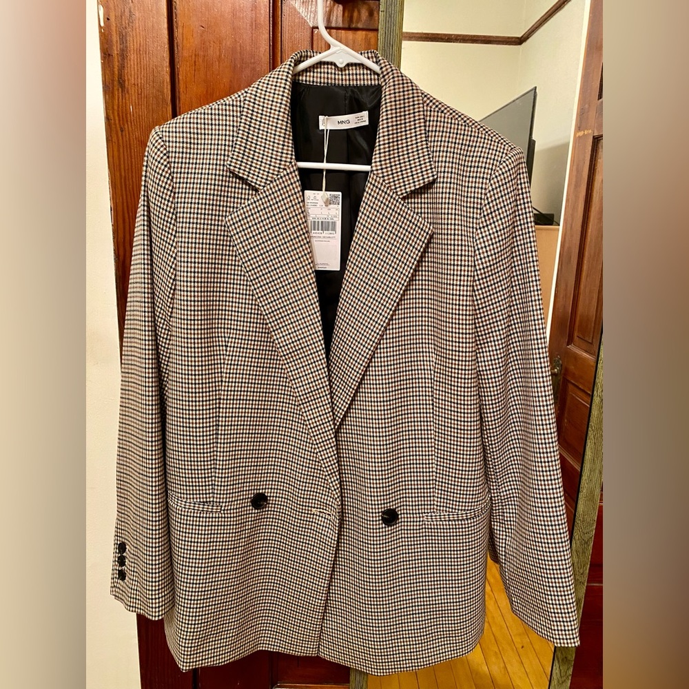 Brand New, checkered boyfriend blazer!
